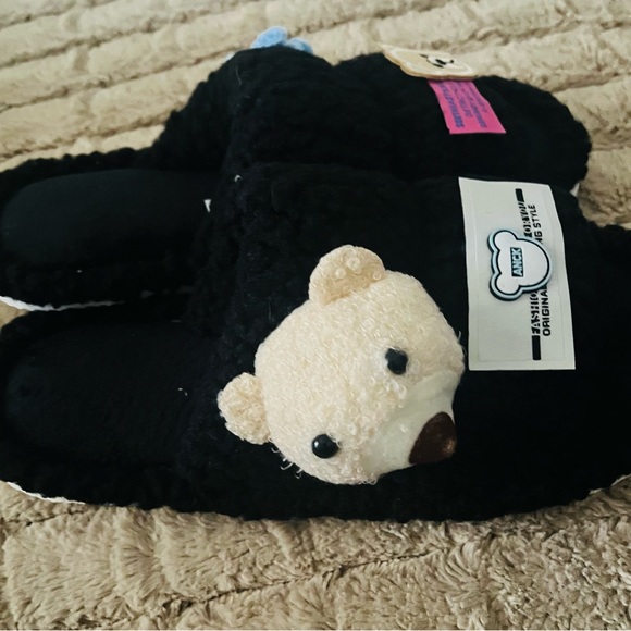 Cute Black Fuzzy Bear Slippers - Picture 4 of 6